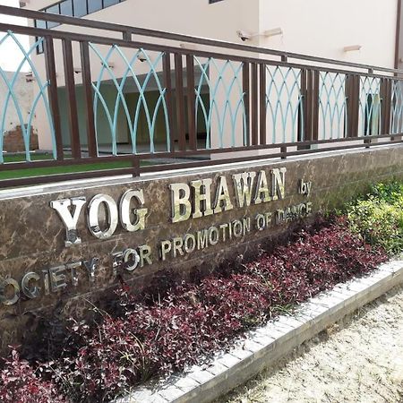 Yog Bhawan Aparthotel Greater Noida Exterior photo